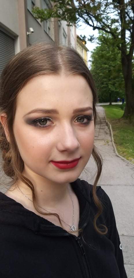 Professional evening makeup result